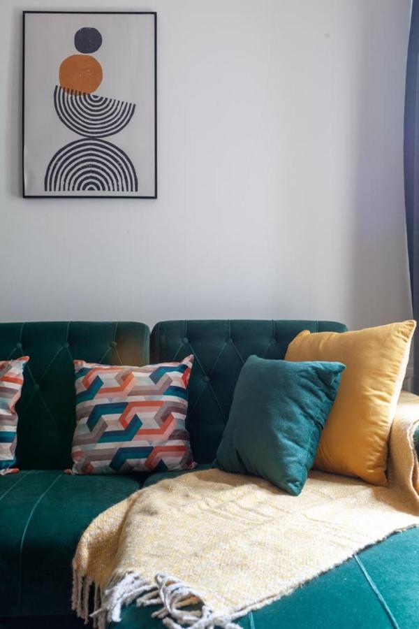 One Bedroom Flat In The Heart Of Brixton ลอนดอน ภายนอก รูปภาพ