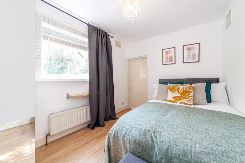 One Bedroom Flat In The Heart Of Brixton ลอนดอน ภายนอก รูปภาพ